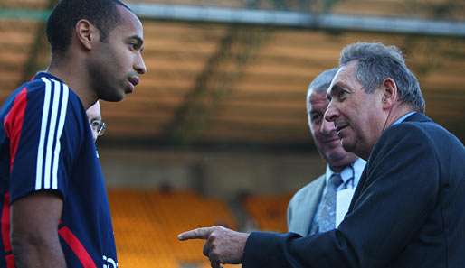 Gerard Houllier (r.) trainierte von 1992 bis 1993 die französische Nationalelf