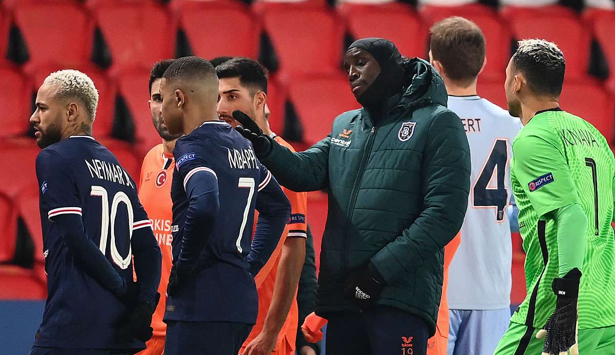 Basaksehirs Demba Ba war nach den rassistischen Vorfällen in Paris außer sich.