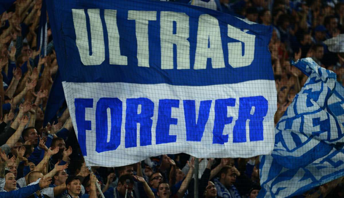 Die Gelsenkirchen Ultras fordern, auf Schalke "auszumisten".