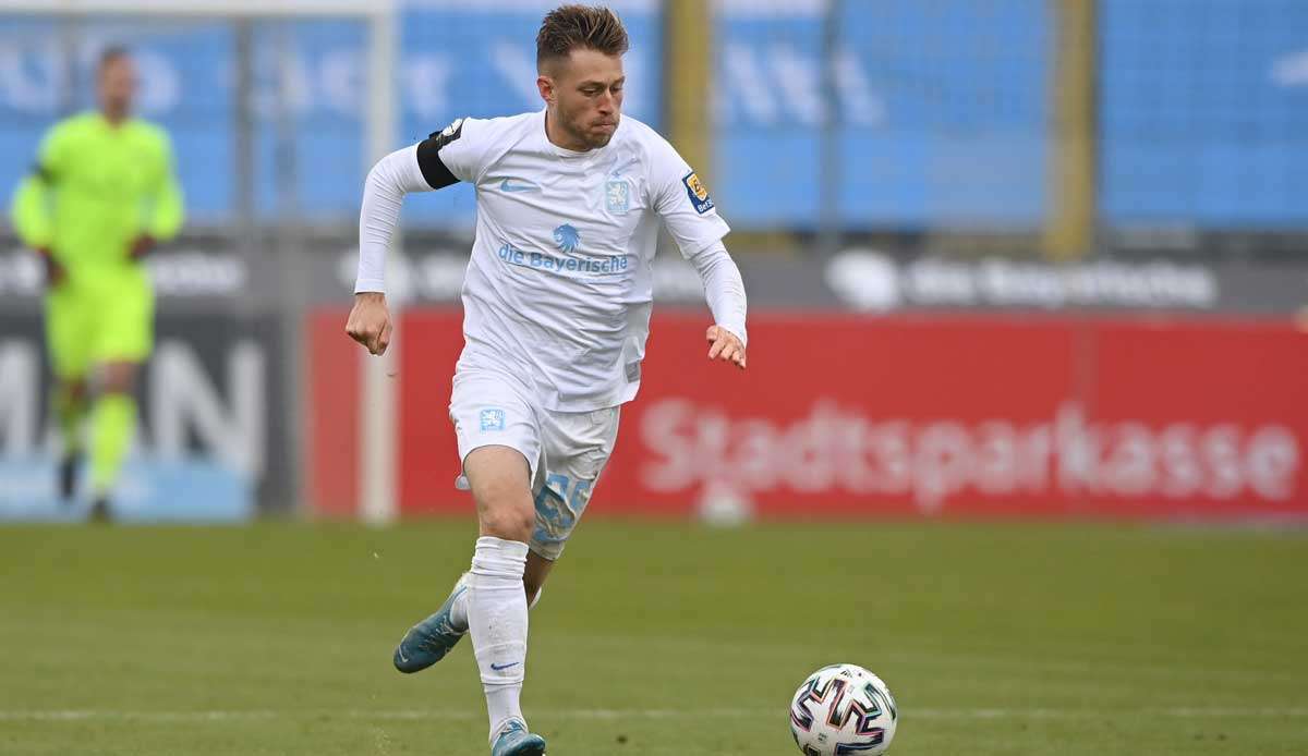 1860 München spielt in der 3. Liga oben mit.