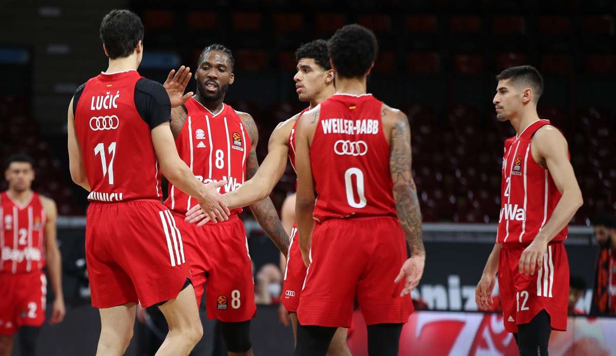 Auch ohne Cheftrainer Andrea Trinchieri hat Bayern München in der BBL den Angriff der Hamburg Towers abgewehrt.