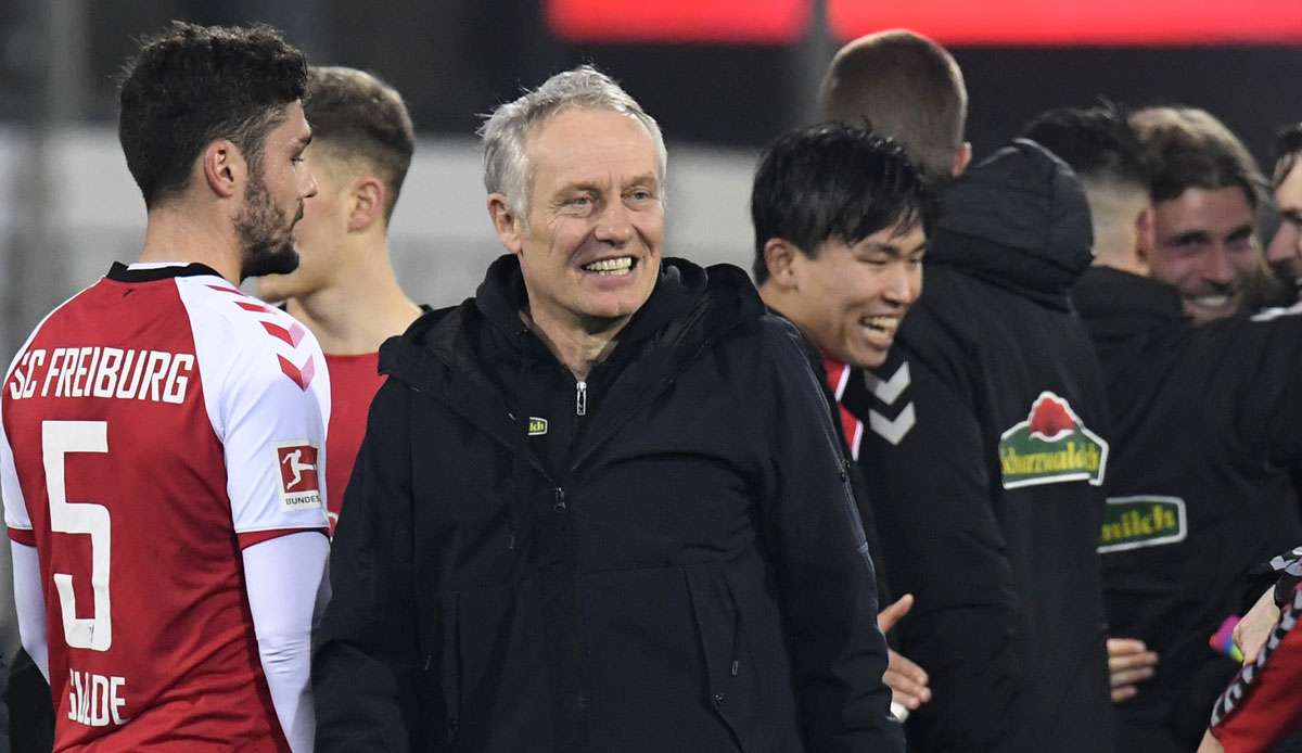 Christian Streich hat seinen Vertrag beim SC Freiburg verlängert.