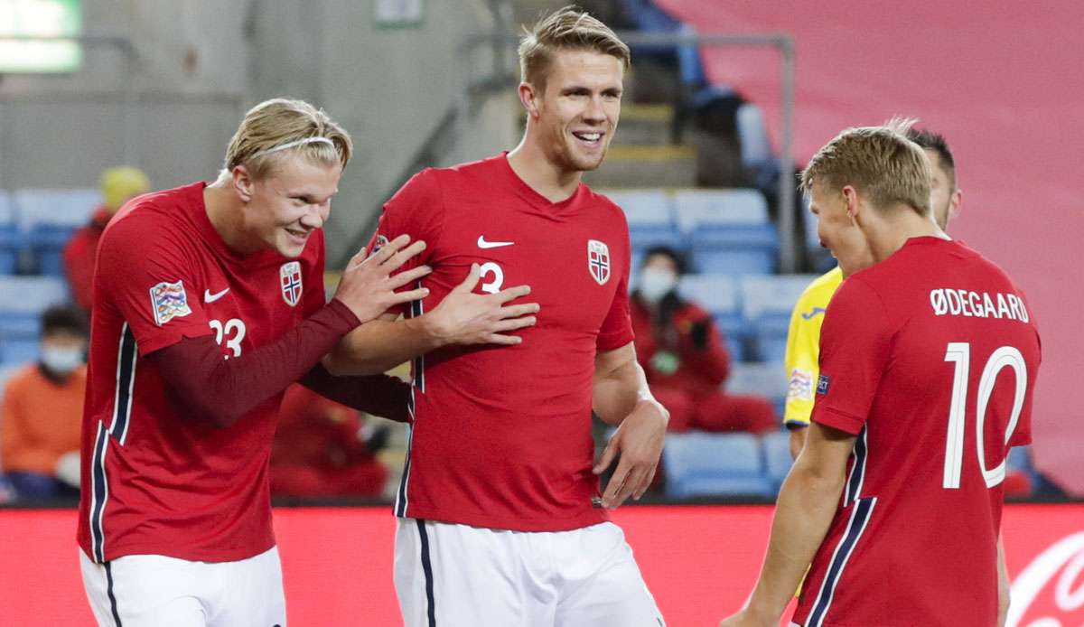 Die norwegische Nationalmannschaft um Borussia Dortmunds Starstürmer Erling Haaland wird ihr erstes Heimspiel der WM-Qualifikation in Spanien austragen.