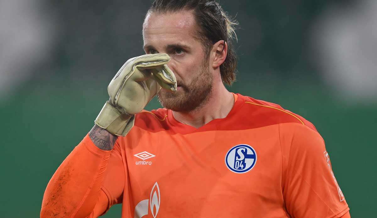 Ralf Fährmann dementiert eine Meuterei bei Schalke 04.