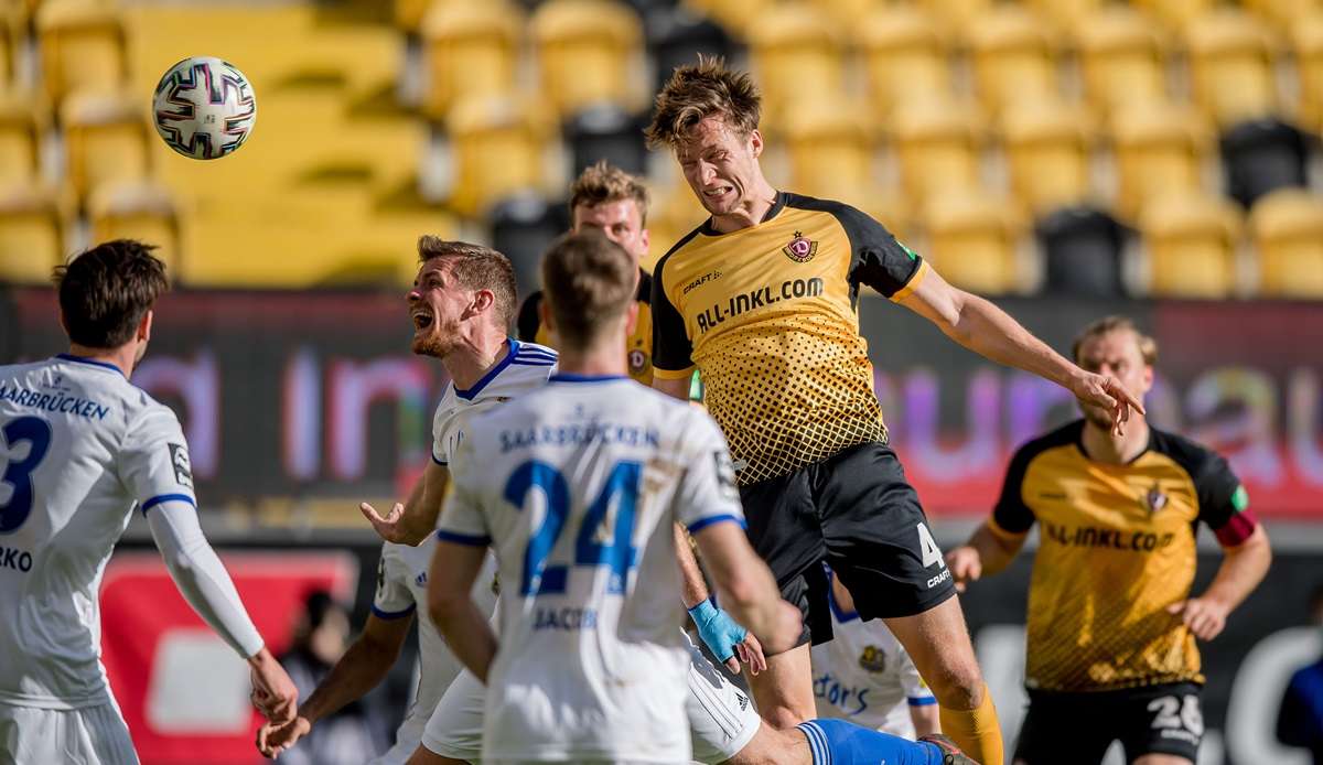 Tabellenführer Dynamo Dresden hat im Rennen um die Rückkehr in die 2. Bundesliga zwei Punkte liegen gelassen.