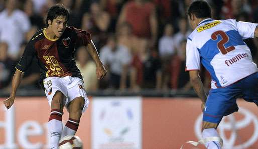 Facundo Bertoglio (l.) wechselt aus Argentinien in die Ukraine