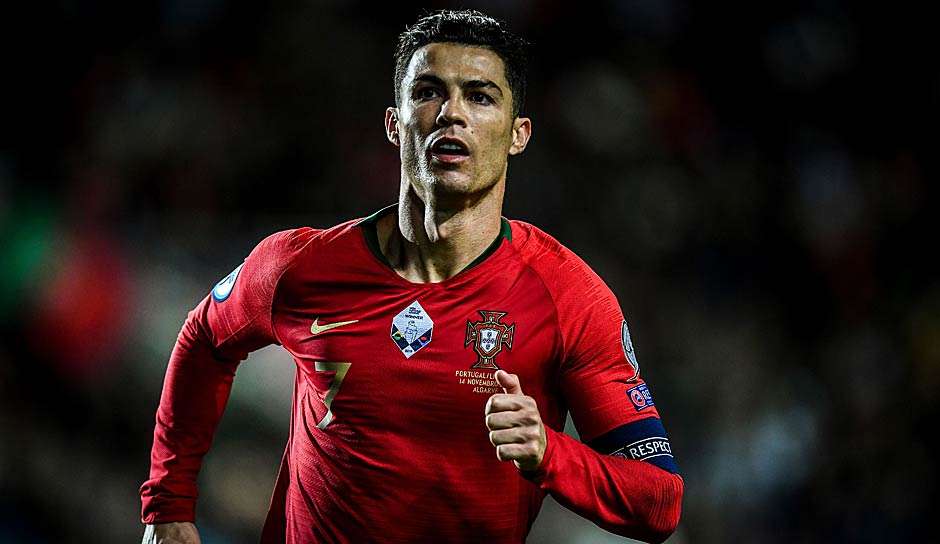 Meiste Spiele bei großen Turnieren: Ronaldo bestritt 42 Spiele bei Welt- oder Europameisterschaften - Höchstwert. Und bis zur EM 2024 in Deutschland will er noch weitermachen.