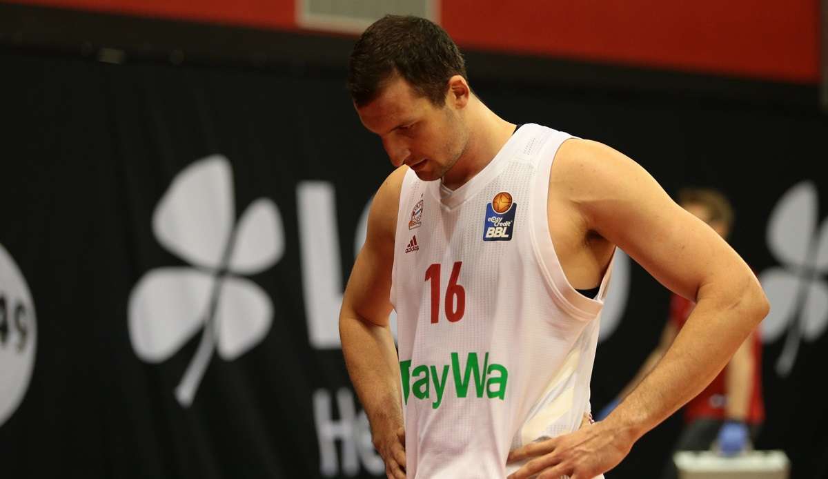 Die Basketball-Senkrechtstarter von Bayern München sind nur zwei Tage nach dem historischen Play-off-Einzug in der EuroLeague beim Alltagsgeschäft in der BBL jäh abgestürzt.