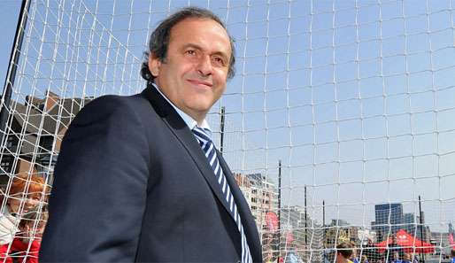 UEFA-Präsident Michel Platini hofft für die EM 2016 auf den Zuschlag für Frankreich