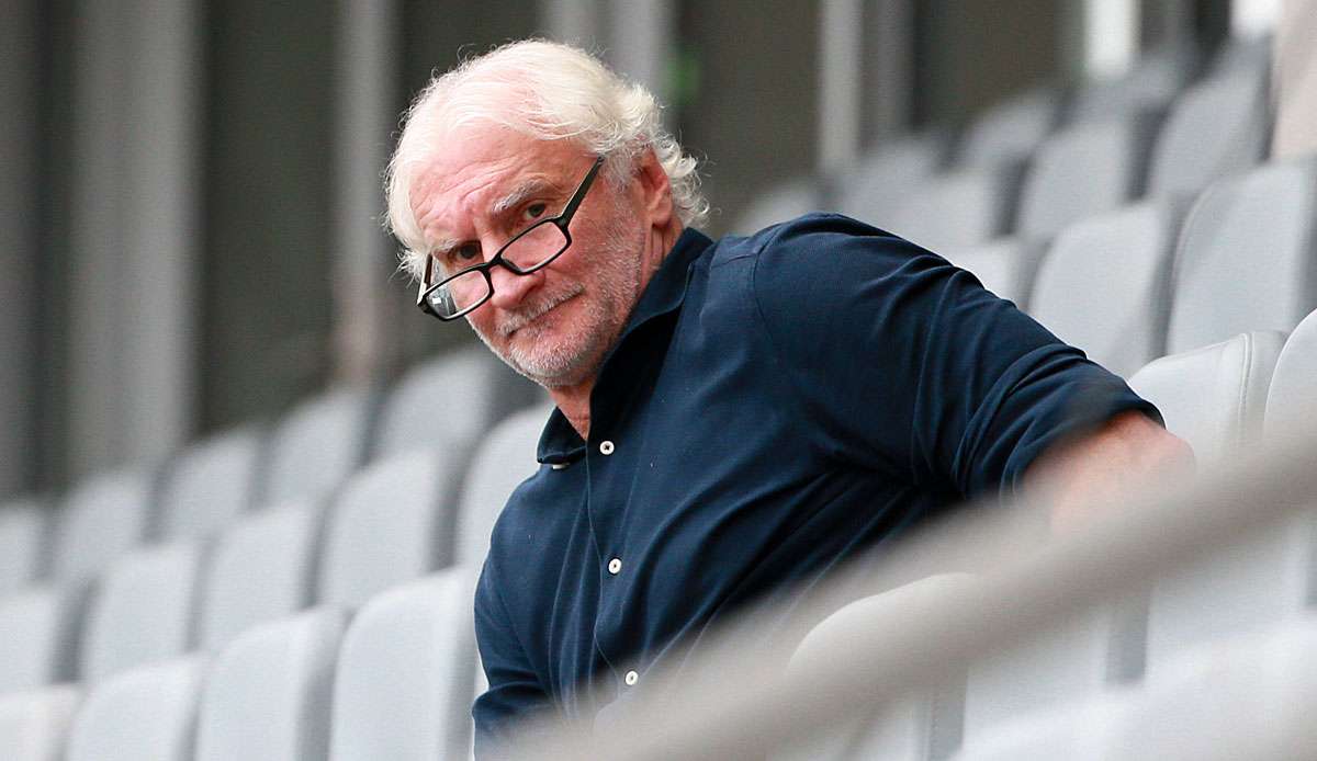 Geschäftsführer Rudi Völler von Bayer Leverkusen hat die CL-Reform kritisiert.