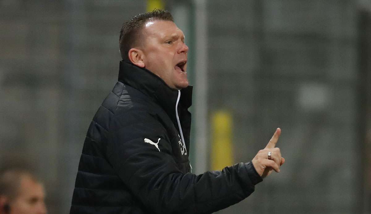 Drittligist 1. FC Saarbrücken hat Uwe Koschinat als neuen Trainer verpflichtet.