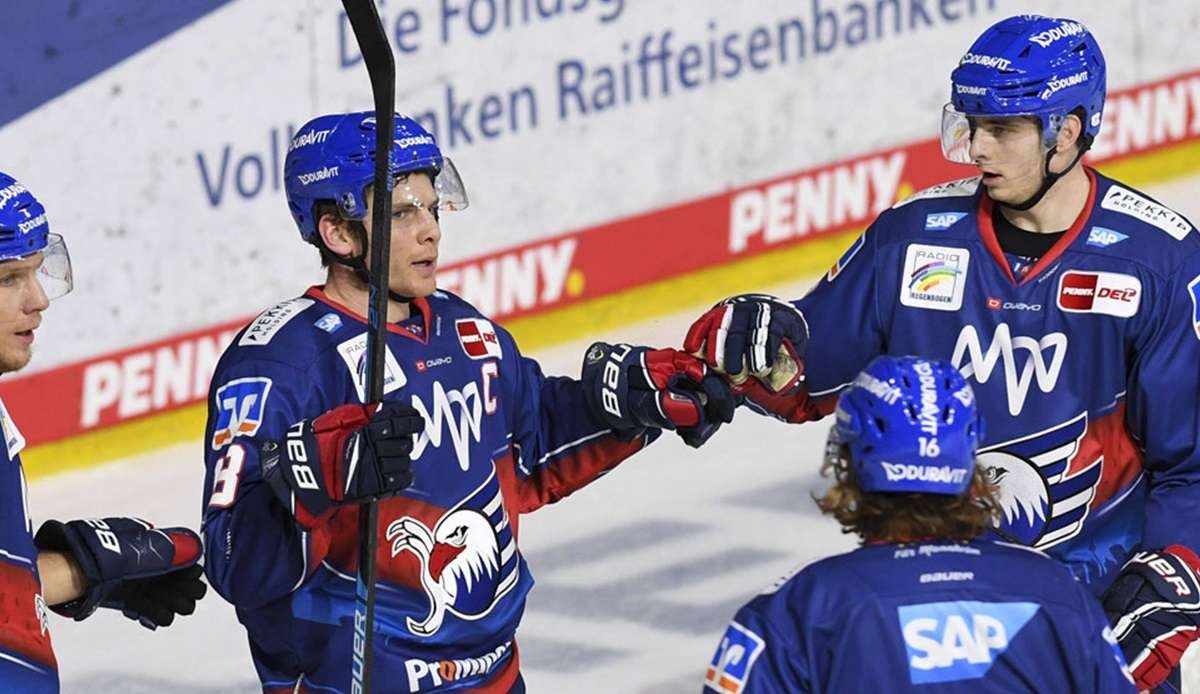 Die Adler Mannheim dürfen sich Chancen auf den Titel ausrechnen.