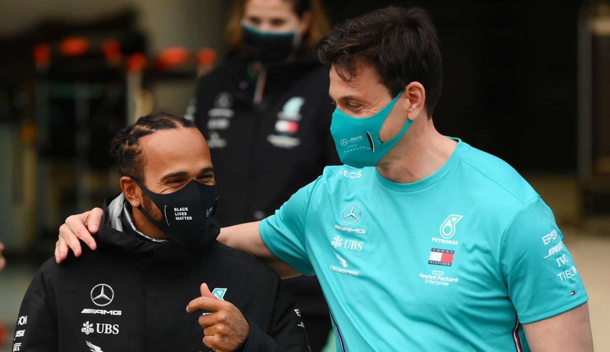 Tort Wolff glaubt, dass Lewis Hamilton bei Mercedes bleiben wird.