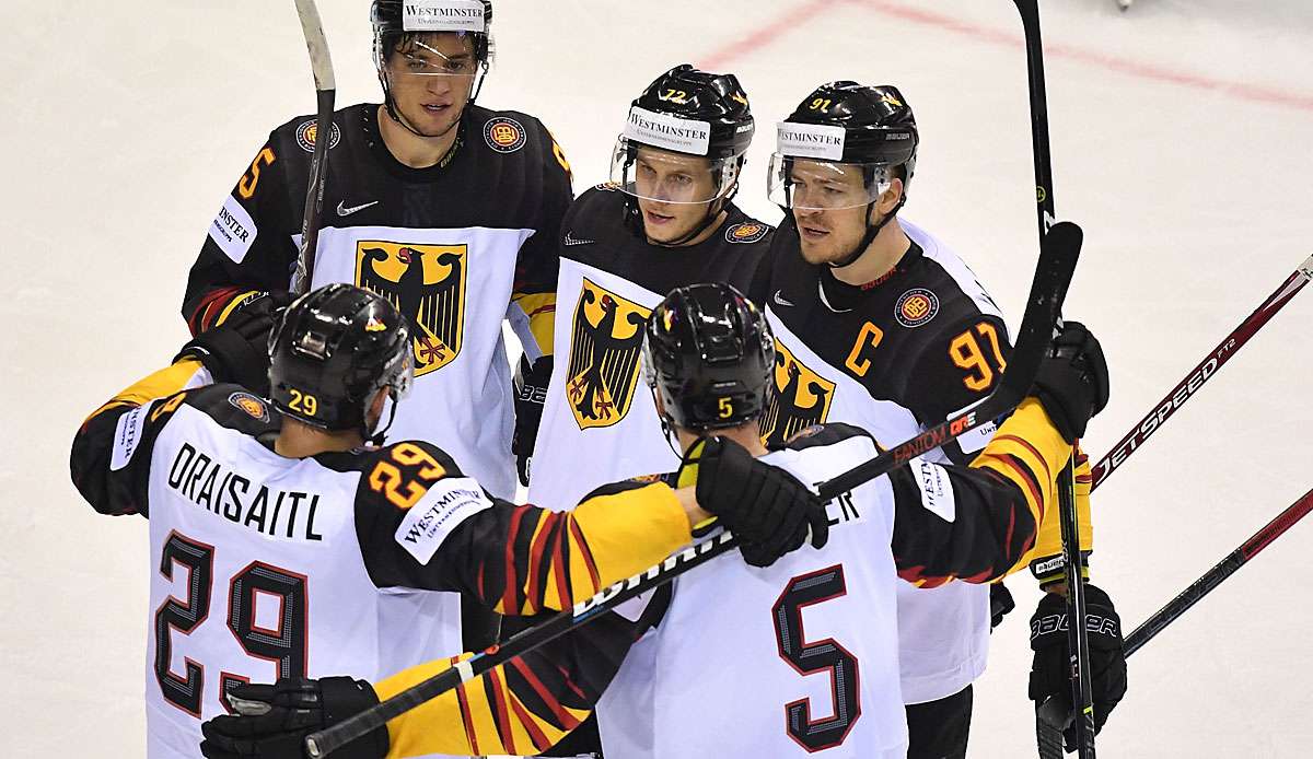 Im letzten Testspiel hat die deutsche Eishockey-Nationalmannschaft den ersten Sieg der WM-Vorbereitung gefeiert.