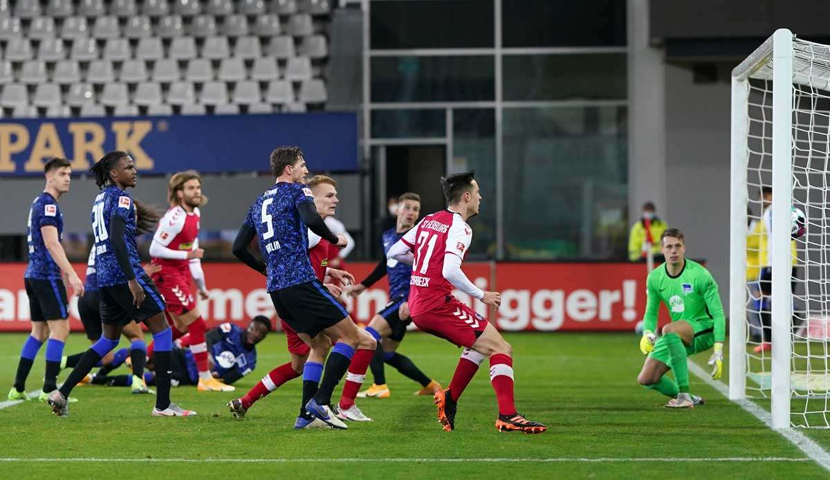 Der SC Freiburg trifft auf Hertha BSC.