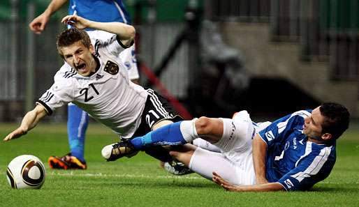 Super-Joker: Marko Marin holte nach seiner Einwechslung sofort einen Elfer heraus