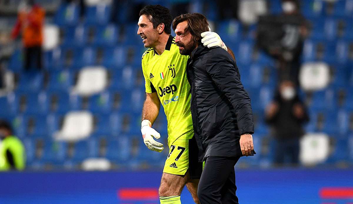 Buffon und Pirlo haben mit Juve den Pokal gewonnen.