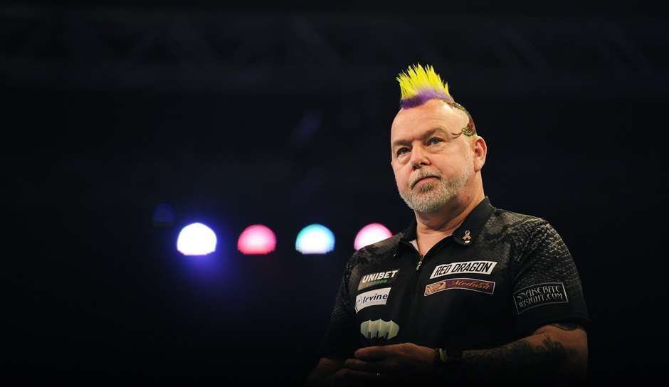 Obwohl Peter Wright nach einer furiosen Aufholjagd mit 8:5 gegen Jony Clayton gewonnen hat, hat er die Playoffs der Premier League of Darts verpasst.