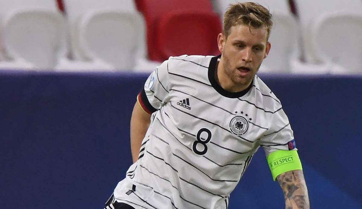 Der zuletzt angeschlagene DFB-Kapitän Arne Maier kann am Montag im Viertelfinale der U21-EM auflaufen.