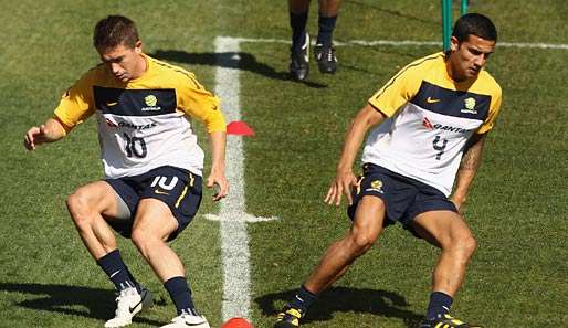 Angeschlagen: Die Top-Stars der Socceroos Harry Kewell (l.) und Tim Cahill