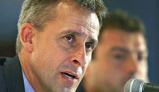 Pierre Littbarski als neuer Co-Trainer in Wolfsburg vorgestellt