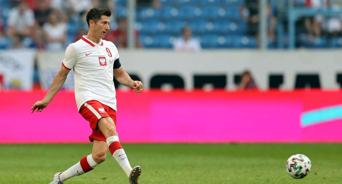 Robert Lewandowski trifft heute mit Polen bei der EM 2021 auf die Slowakei