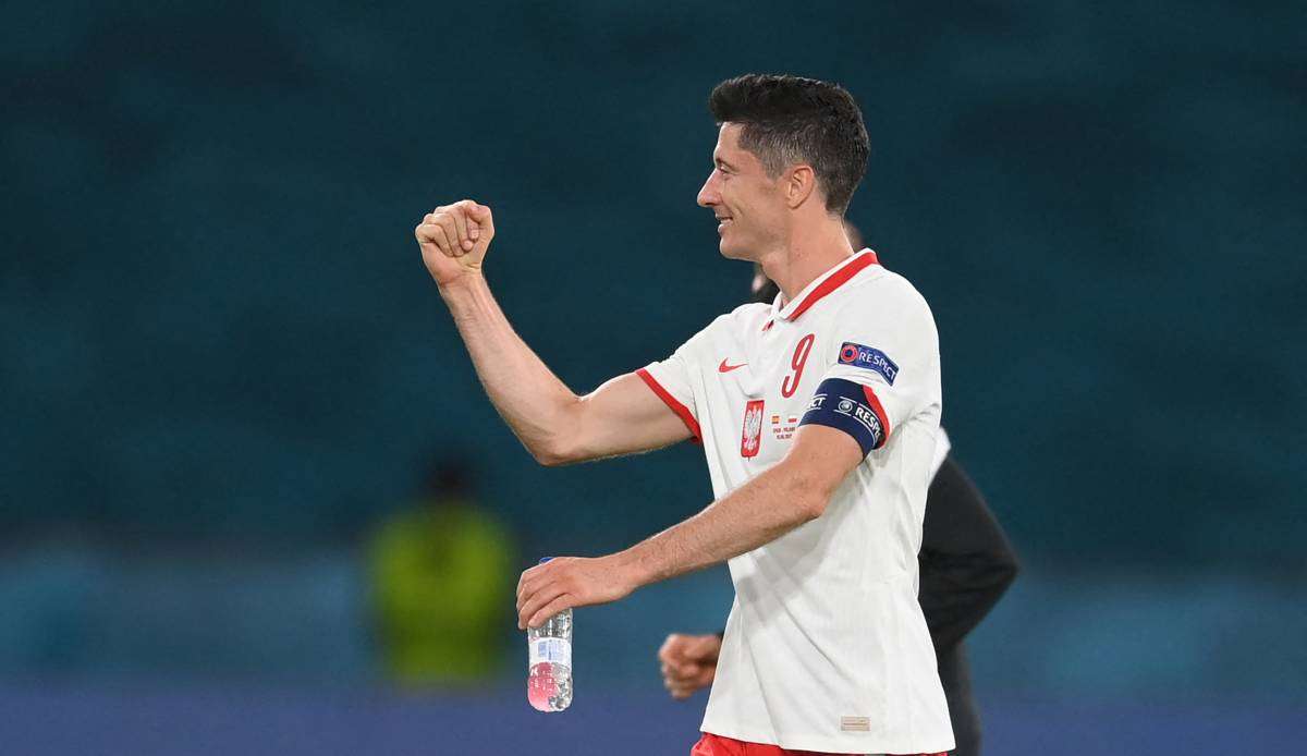 Robert Lewandowski traf für Polen.