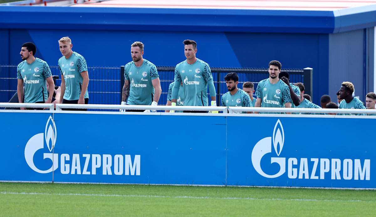 Schalke bereitet sich vor der eigenen Haustür auf den Saisonstart in der 2. Liga vor.