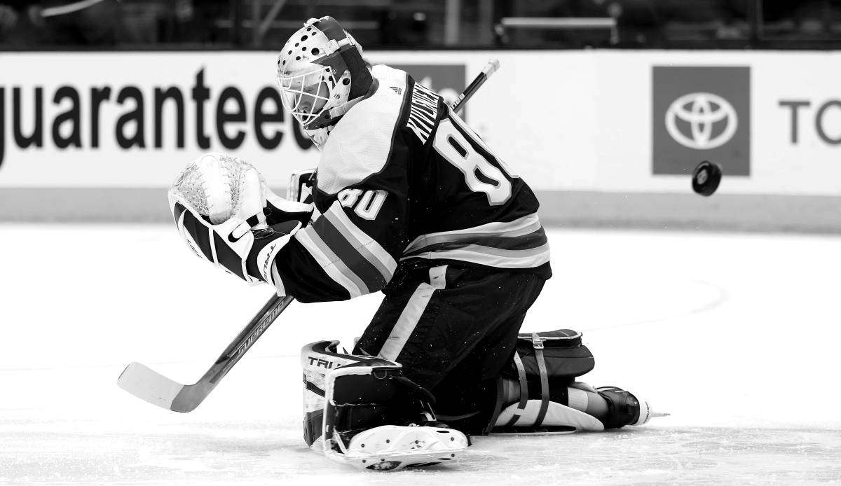 Torhüter Matiss Kivlenieks von den Columbus Blue Jackets ist nach einem "tragischen Unfall" verstorben.