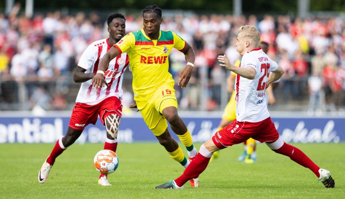 Der 1. FC Köln siegt gegen Stadtrivalen Fortuna.