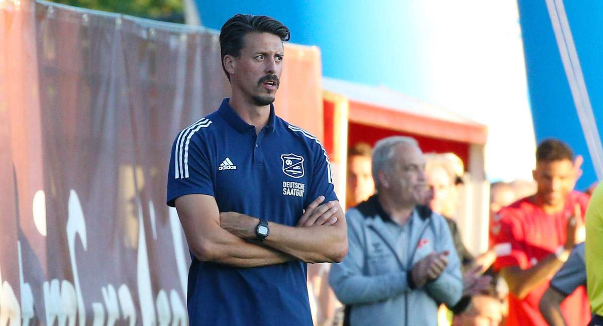 Sandro Wagner hat bei seinem Pflichtspiel-Debüt als Cheftrainer des früheren Bundesligisten SpVgg Unterhaching einen Sieg verpasst.