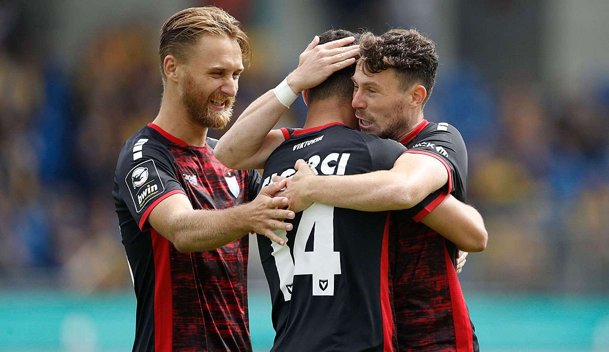 Berlin hat auch gegen Absteiger Braunschweig gewonnen.