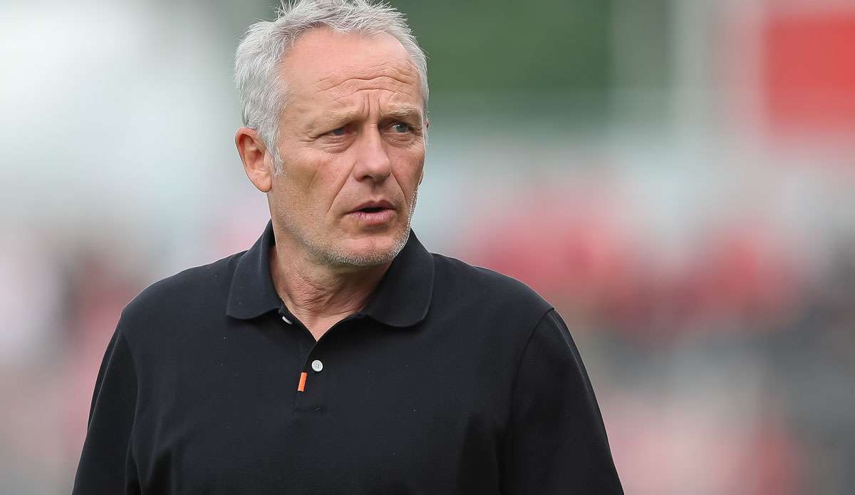 Christian Streich sieht es als normal an, den Zug dem Flieger vorzuziehen.