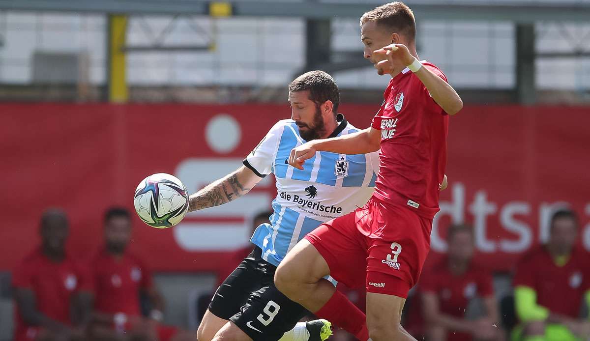 Sascha Mölders (l.) gelang der Ausgleichstreffer im Derby gegen Türkgücü.