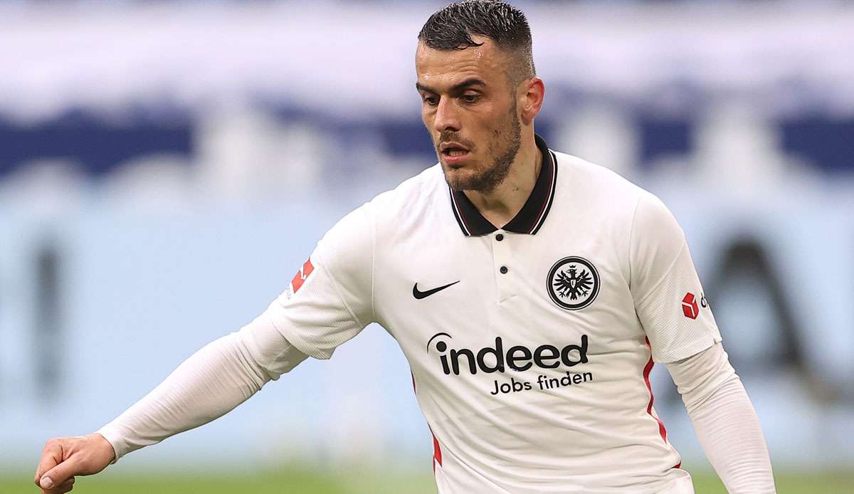 Filip Kostic bleibt laut Trainer Oliver Glasner offenbar doch bei Eintracht Frankfurt.