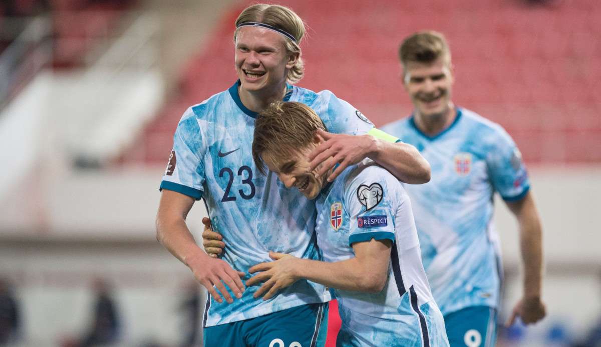 Das norwegische Star-Trio: Haaland (l.), Ödegaard (m.), Sörloth (r.)