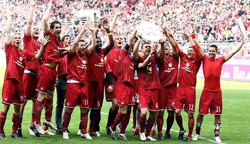 1. FC Kaiserslautern steigt nach vier Jahren in der 2. Liga wieder auf