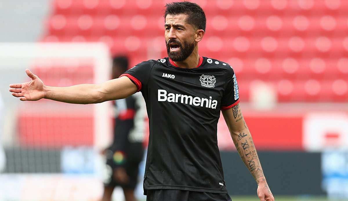 Kerem Demirbay, Mittelfeldregisseur von Bayer 04 Leverkusen, hat nach der bitteren 3:4-Niederlage gegen Borussia Dortmund scharfe Kritik an Schiedsrichter Daniel Siebert geäußert.