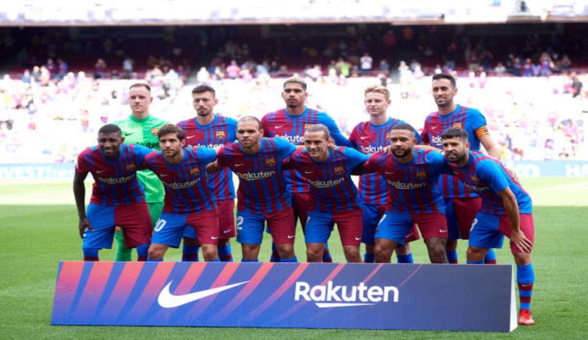 Der FC Barcelona muss ohne seinen Spielmacher Messi auskommen, der zu Paris gewechselt ist.
