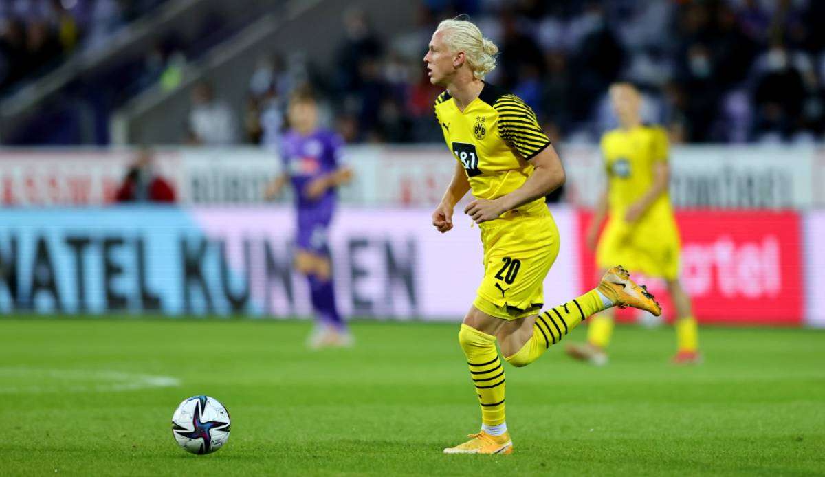 Kolbeinn Birgir Finnsson ist mit dem BVB II heute beim SV Wehen Wiesbaden zu Gast.