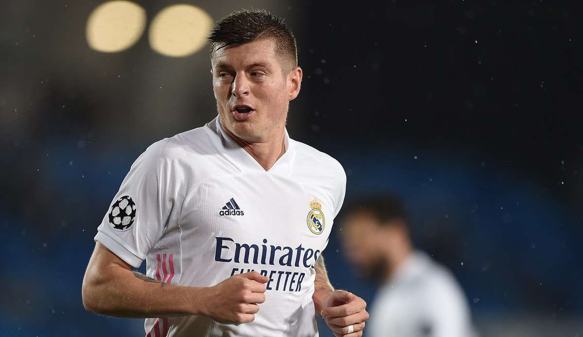 Der ehemalige deutsche Nationalspieler Toni Kroos (31) hat am Montag nach einer langwierigen Schambeinentzündung das Mannschaftstraining beim spanischen Rekordmeister Real Madrid wieder aufgenommen.