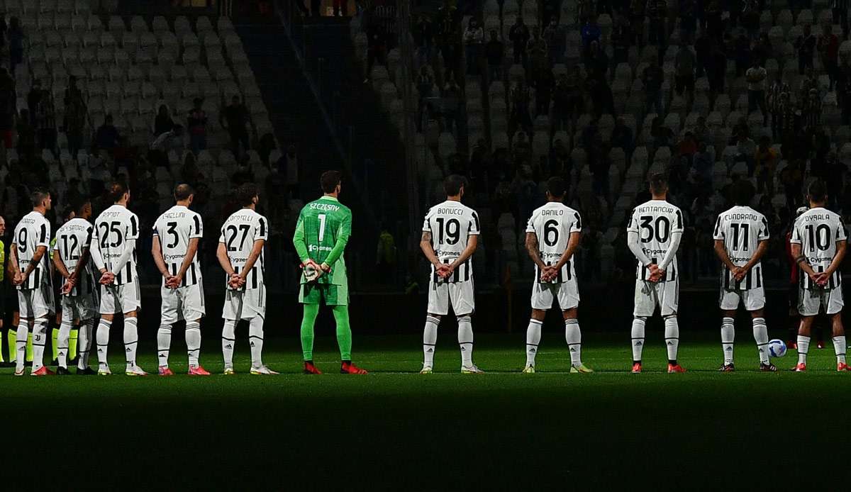 Noch kein Sieg, der schlechteste Start seit 60 Jahren und der Trainer unter Beschuss: Zu Beginn der Post-Ronaldo-Ära brennt es bei Juventus Turin gleich lichterloh.