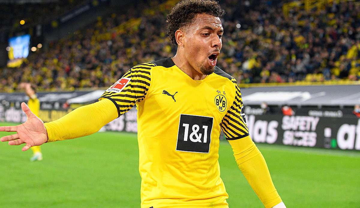 Donyell Malen (r.) wartet immer noch auf seinen ersten Scorerpunkt für Borussia Dortmund