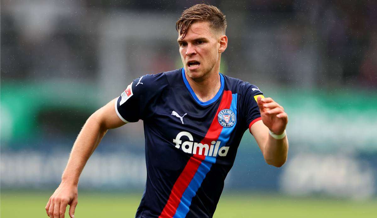 Holstein Kiel (Bild: Simon Lorenz) hat in der 2. Bundesliga Hansa Rostock zu Gast.