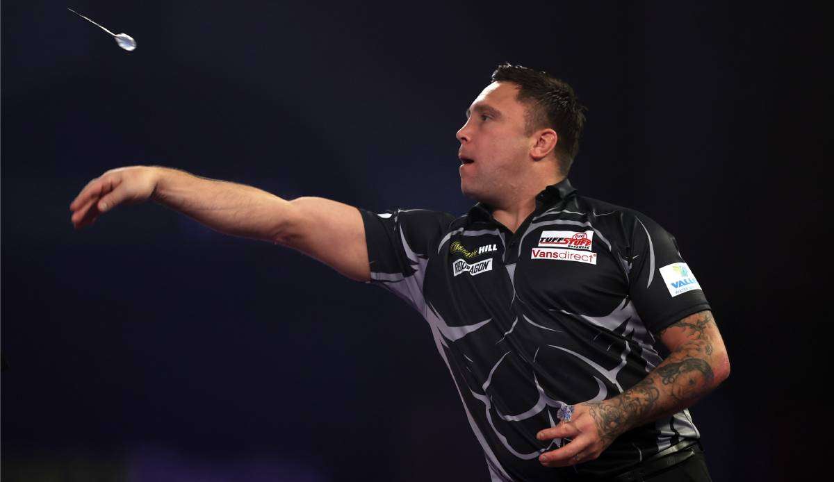 Titelverteidiger Gerwyn Price trifft im Viertelfinale des World Grand Prix heute auf Dave Chisnall.