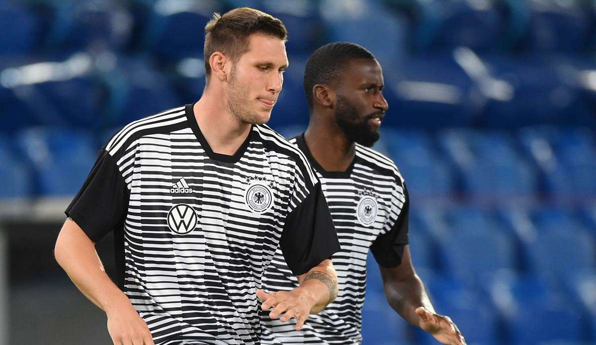 Niklas Süle (l.) und Antonio Rüdiger erhielten von Hansi Flick eine Einsatzgarantie