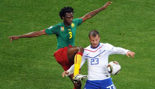 Rafael van der Vaart (r.) kommt auf bislang 81 Länderspiele für die Niederlande