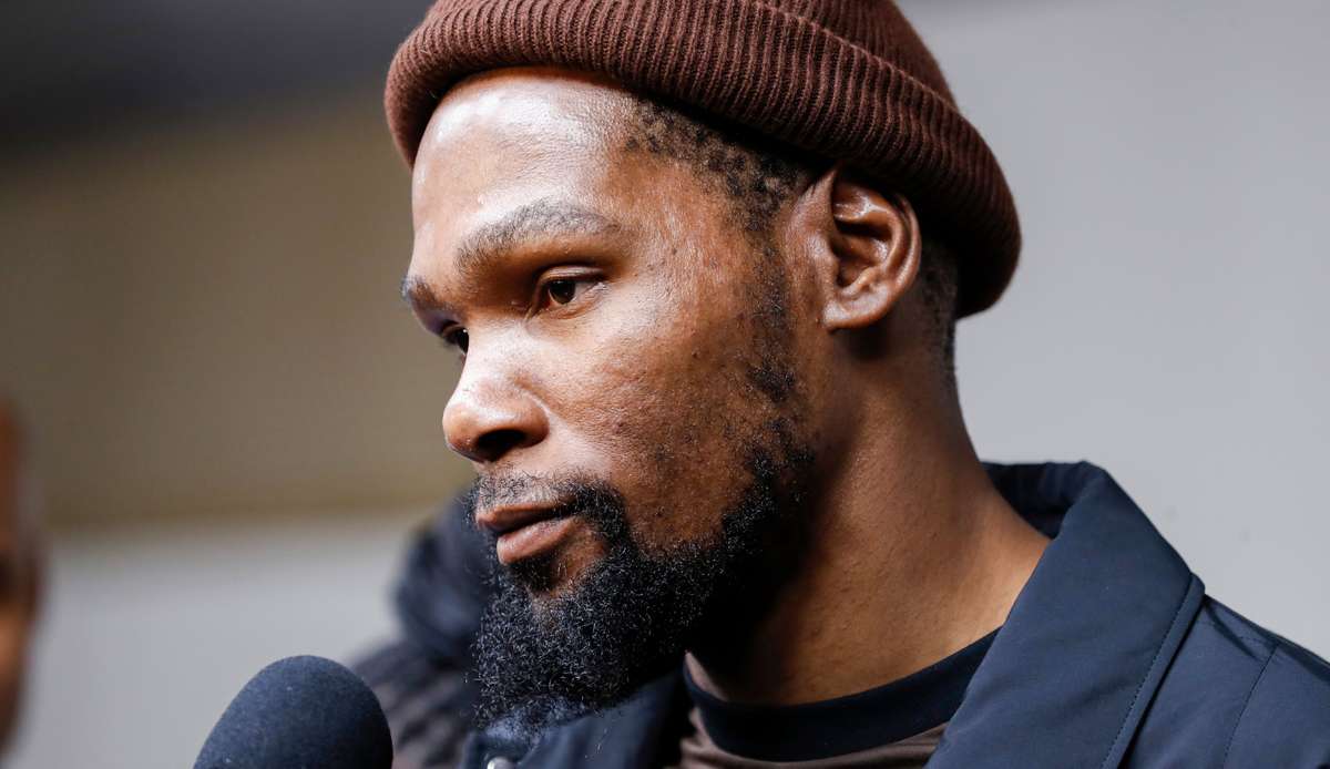 Kevin Durant hat eine saftige Geldstrafe von der NBA erhalten.