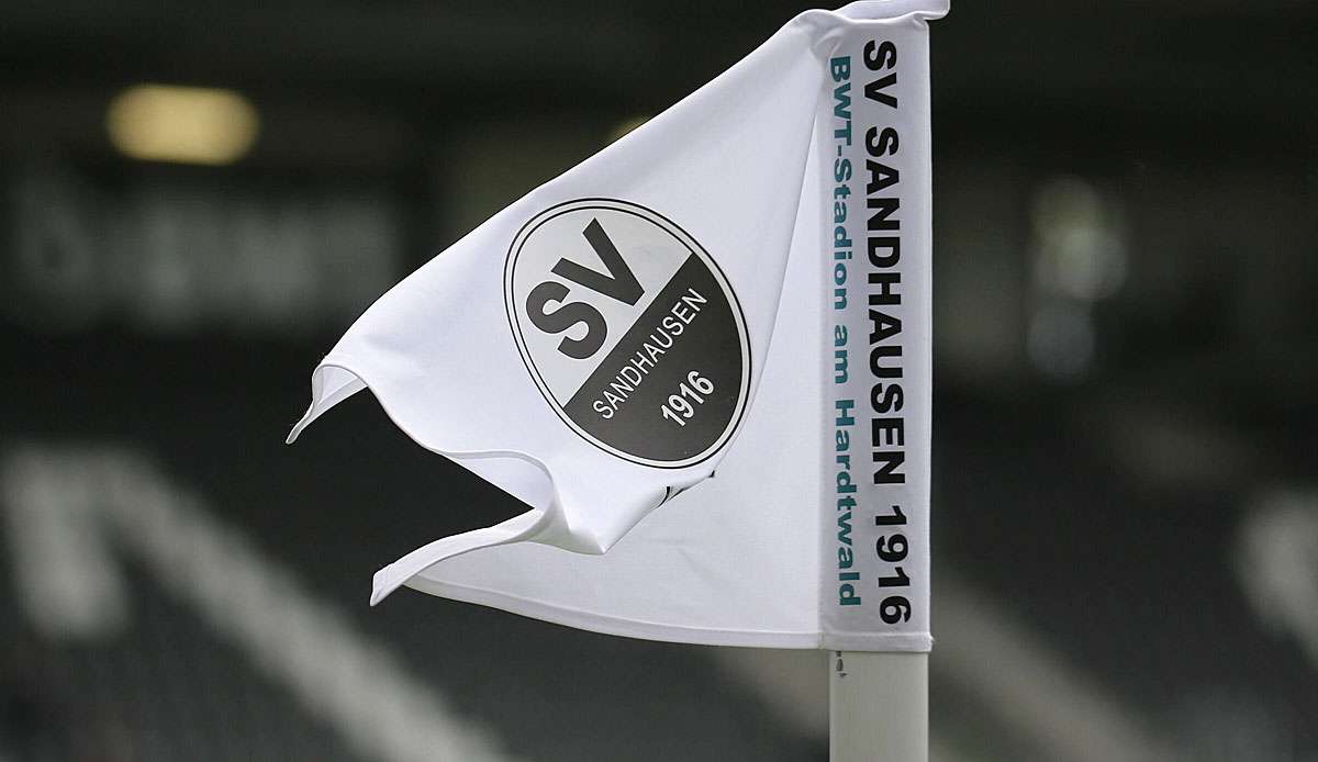 Beim Zweitligisten SV Sandhausen bereitet ein massiver Corona-Ausbruch große Sorgen.