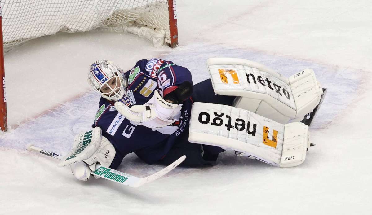 Die Eisbären Berlin rutschten durch die Niederlage gegen Krefeld auf Rang 3.